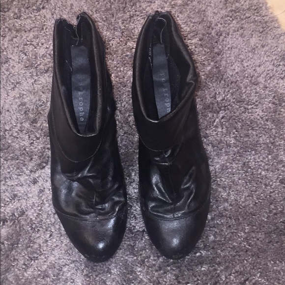 Apostrophe black wedge booties - Picture 2 of 4